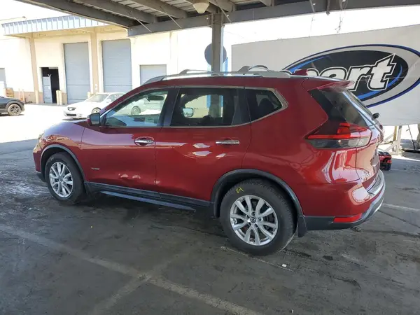 5N1ET2MT9JC849021 2018 NISSAN ROGUE - Image 2