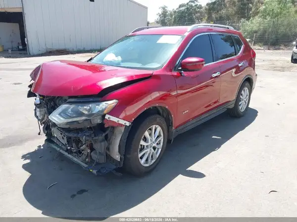 5N1ET2MT9JC851500 2018 NISSAN ROGUE - Image 2
