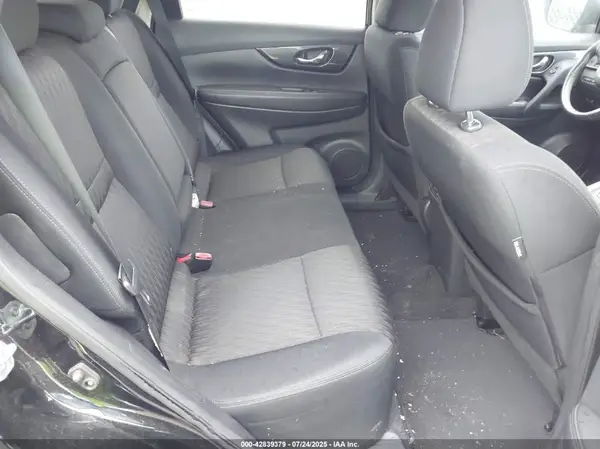 5N1ET2MTXHC777076 2017 NISSAN ROGUE - Image 8