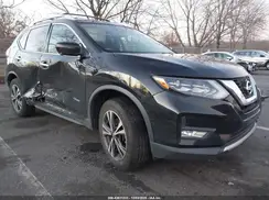5N1ET2MV0HC811141 2017 NISSAN ROGUE