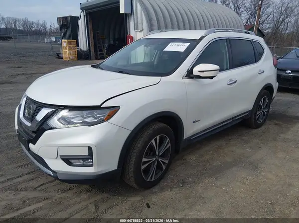 5N1ET2MV0HC829882 2017 NISSAN ROGUE - Image 2