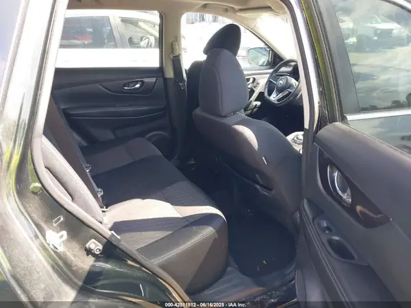 5N1ET2MV0JC821674 2018 NISSAN ROGUE - Image 8