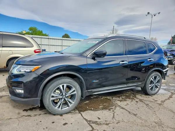 5N1ET2MV1HC785987 2017 NISSAN ROGUE - Image 1