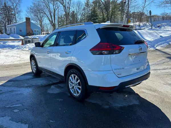 5N1ET2MV1HC793278 2017 NISSAN ROGUE - Image 2