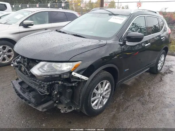 5N1ET2MV1HC830362 2017 NISSAN ROGUE - Image 2