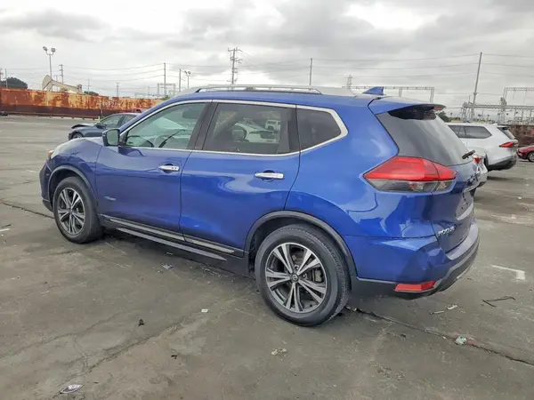 5N1ET2MV2HC769488 2017 NISSAN ROGUE - Image 2