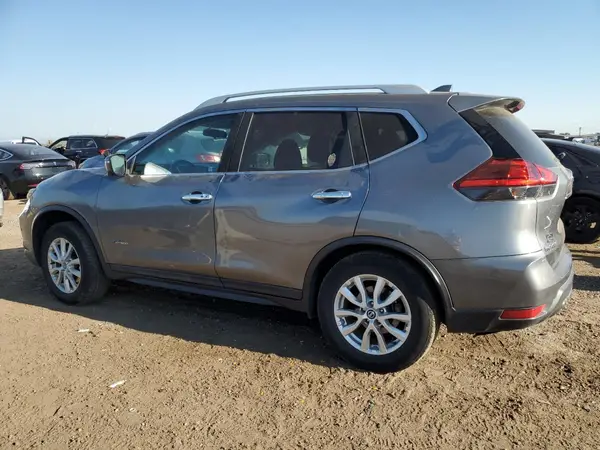 5N1ET2MV2HC806717 2017 NISSAN ROGUE - Image 2