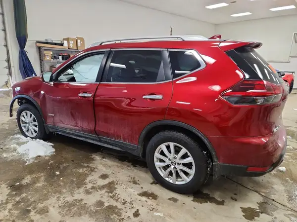 5N1ET2MV2JC823359 2018 NISSAN ROGUE - Image 2