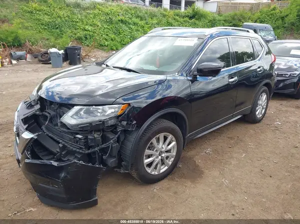 5N1ET2MV3HC790950 2017 NISSAN ROGUE - Image 2