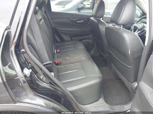 5N1ET2MV3HC798160 2017 NISSAN ROGUE - Image 8