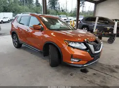 5N1ET2MV4JC842222 2018 NISSAN ROGUE