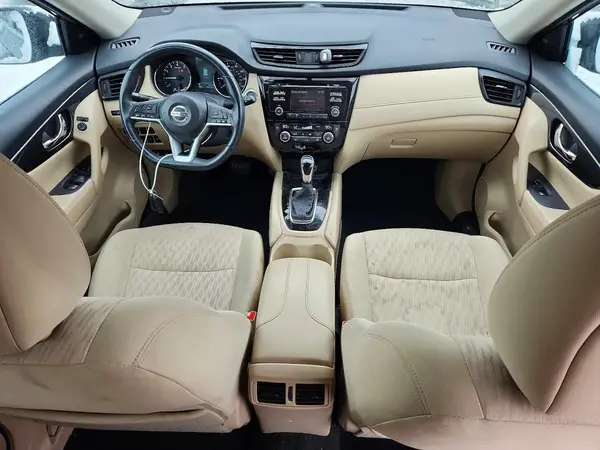 5N1ET2MV5HC803214 2017 NISSAN ROGUE - Image 8