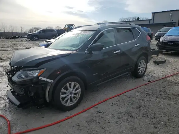 5N1ET2MV5JC821573 2018 NISSAN ROGUE - Image 1