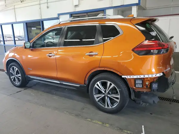 5N1ET2MV6HC809233 2017 NISSAN ROGUE - Image 2