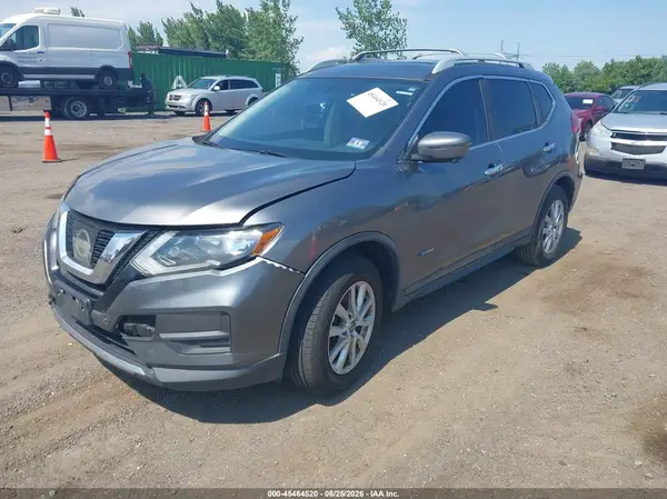 5N1ET2MV7HC828650 2017 NISSAN ROGUE - Image 2