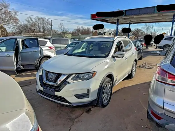 5N1ET2MV7HC829751 2017 NISSAN ROGUE - Image 2