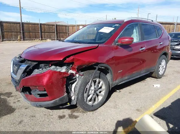 5N1ET2MV7JC844871 2018 NISSAN ROGUE - Image 2