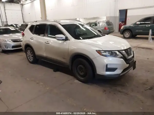 5N1ET2MV7KC747672 2019 NISSAN ROGUE - Image 1