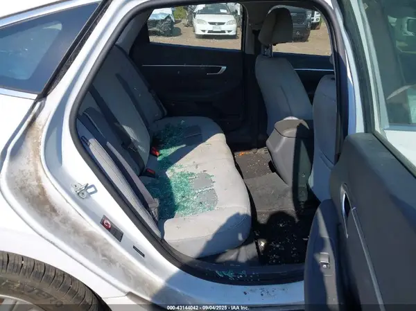 5N9EG4JA4LH043165 2020 HYUNDAI SONATA - Image 8