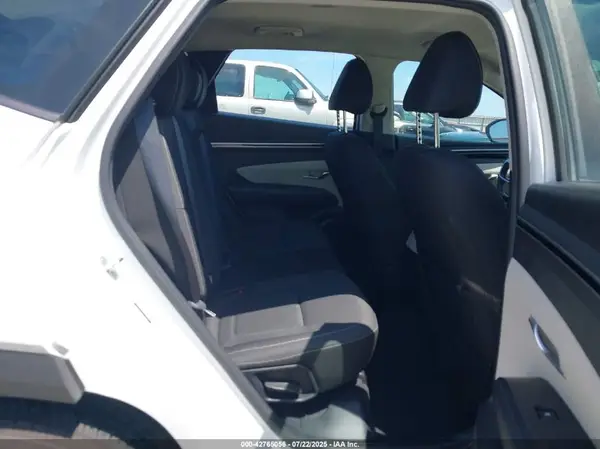 5NMJA3AE2NH086660 2022 HYUNDAI TUCSON - Image 8