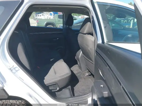 5NMJA3AE2PH248743 2023 HYUNDAI TUCSON - Image 8