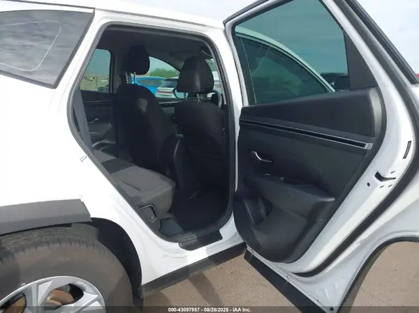 5NMJA3AE6NH013839 2022 HYUNDAI TUCSON - Image 8