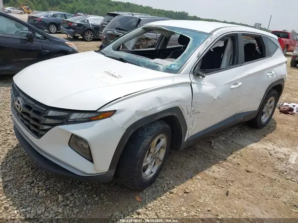 5NMJA3AE8NH010425 2022 HYUNDAI TUCSON - Image 2
