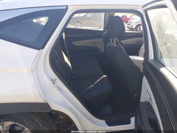 5NMJA3AE8NH059267 2022 HYUNDAI TUCSON - Image 8