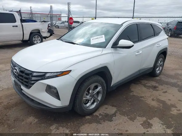 5NMJA3AE9NH005766 2022 HYUNDAI TUCSON - Image 2