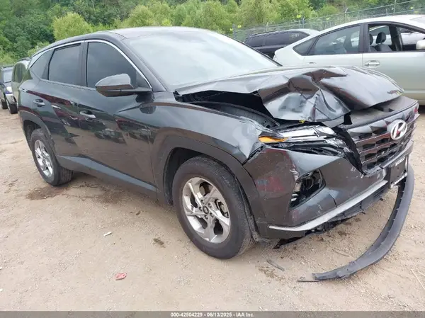 5NMJACAE0NH031768 2022 HYUNDAI TUCSON - Image 1