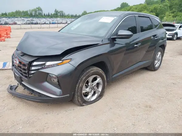 5NMJACAE0NH031768 2022 HYUNDAI TUCSON - Image 2
