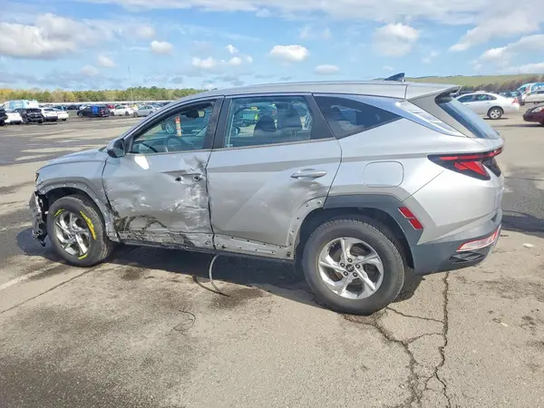 5NMJACAE1NH017815 2022 HYUNDAI TUCSON - Image 2
