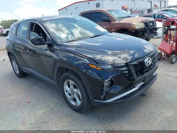 5NMJACAE1NH019452 2022 HYUNDAI TUCSON - Image 1