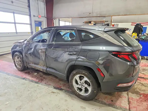 5NMJACAE1NH050586 2022 HYUNDAI TUCSON - Image 2