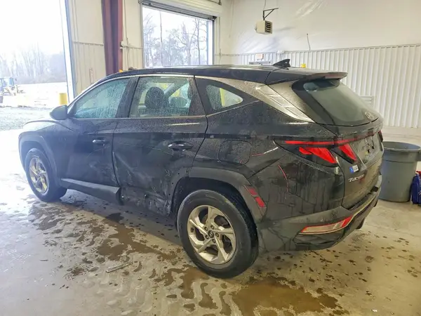 5NMJACAE1NH056050 2022 HYUNDAI TUCSON - Image 2