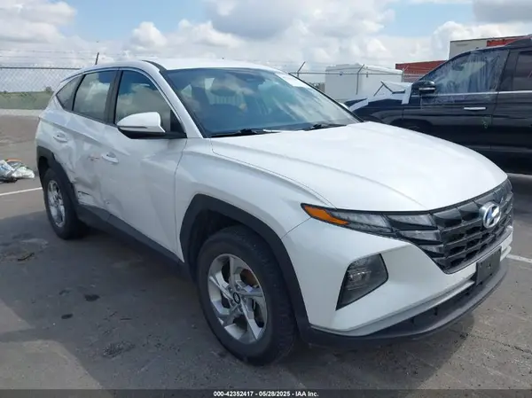 5NMJACAE1NH079814 2022 HYUNDAI TUCSON - Image 1