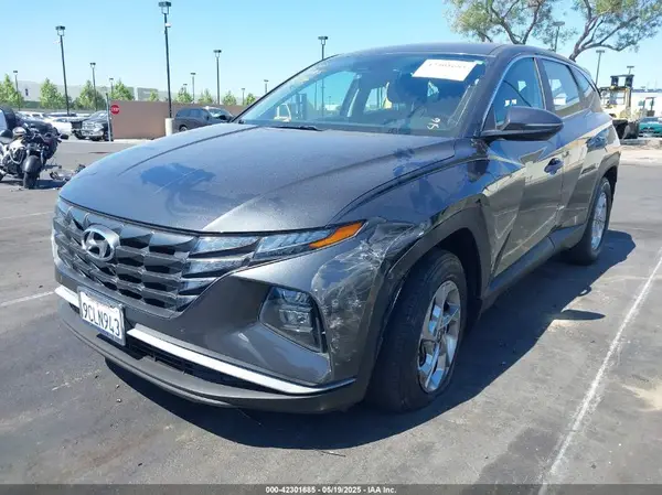 5NMJACAE1NH143897 2022 HYUNDAI TUCSON - Image 2