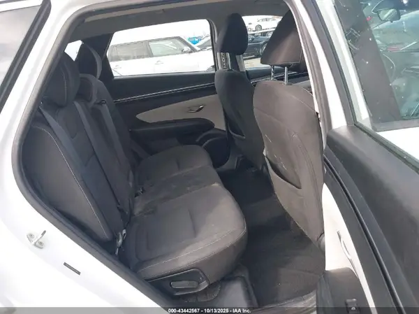 5NMJACAE2NH033957 2022 HYUNDAI TUCSON - Image 8