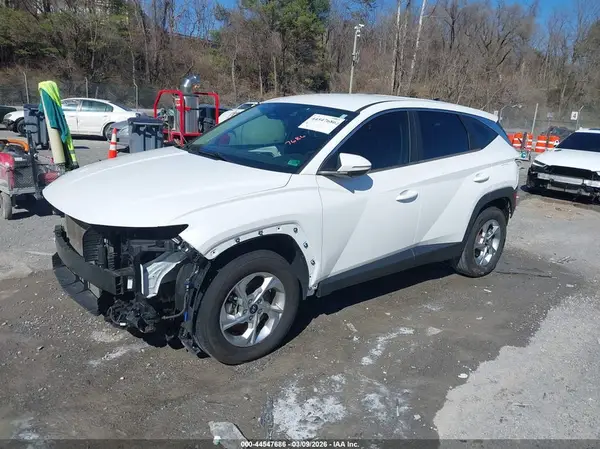5NMJACAE4NH053658 2022 HYUNDAI TUCSON - Image 2
