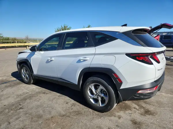 5NMJACAE6NH052026 2022 HYUNDAI TUCSON - Image 2