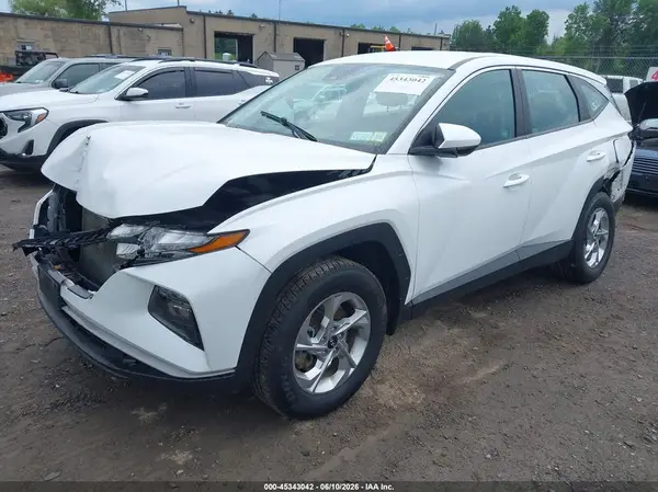 5NMJACAE7NH024915 2022 HYUNDAI TUCSON - Image 2