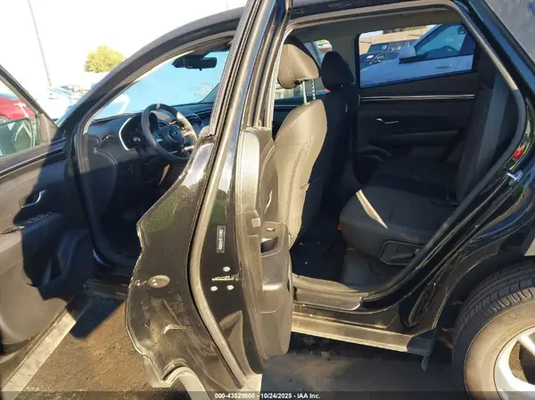 5NMJACAE7NH110824 2022 HYUNDAI TUCSON - Image 8