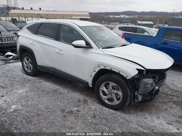 5NMJACAE8NH047491 2022 HYUNDAI TUCSON - Image 1