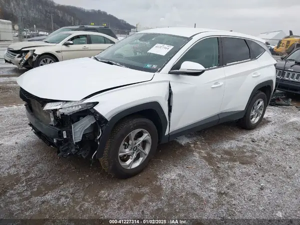 5NMJACAE8NH047491 2022 HYUNDAI TUCSON - Image 2