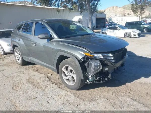 5NMJACAE8NH069023 2022 HYUNDAI TUCSON - Image 1