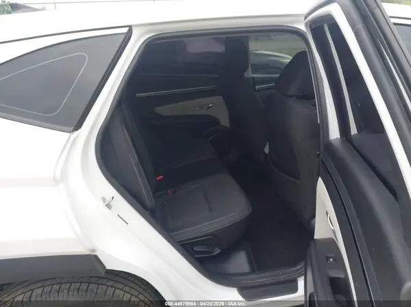 5NMJACAE9NH088549 2022 HYUNDAI TUCSON - Image 8