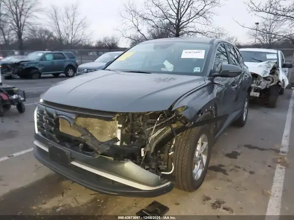 5NMJACAE9NH154260 2022 HYUNDAI TUCSON - Image 2