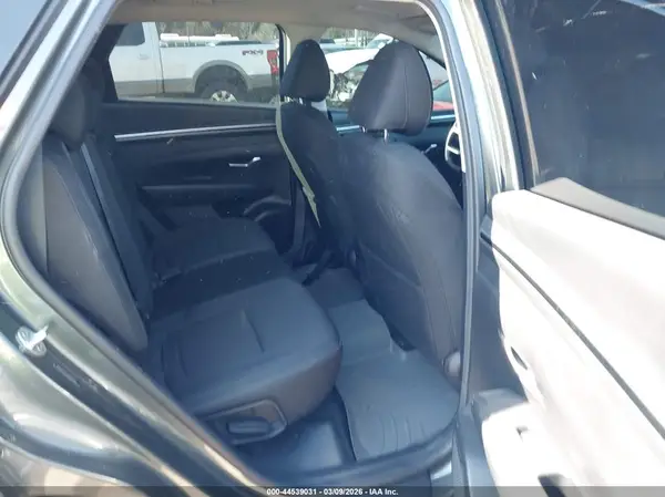 5NMJACAEXNH058945 2022 HYUNDAI TUCSON - Image 8