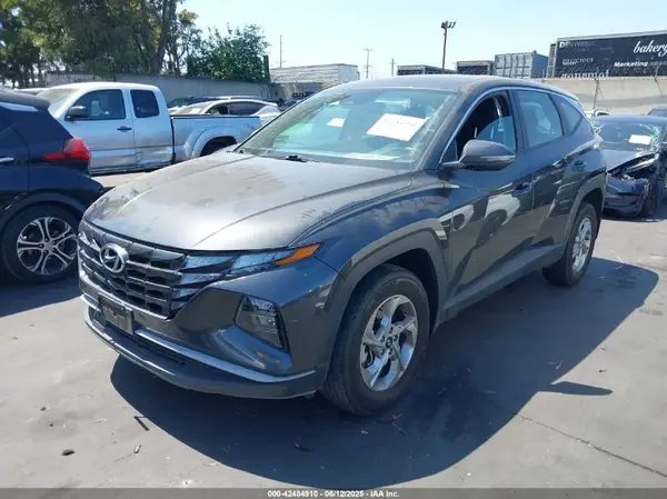 5NMJACAEXNH146958 2022 HYUNDAI TUCSON - Image 2