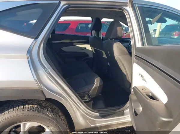 5NMJACDE6RH350335 2024 HYUNDAI TUCSON - Image 8